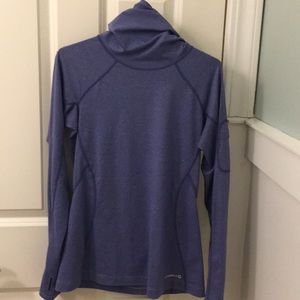 Lightweight women’s shirt